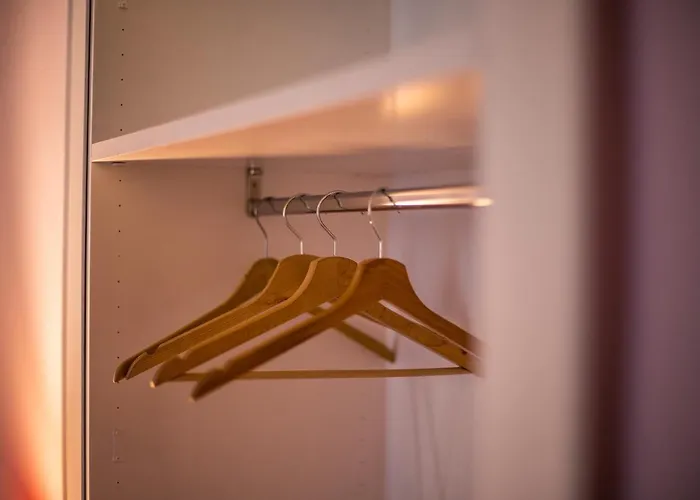 Panzió Hold - Luxury Róma