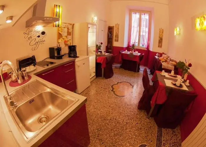 Panzió Hold - Luxury 4*